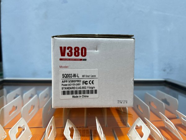 SQ002-W-L Smart Net Camera side 1